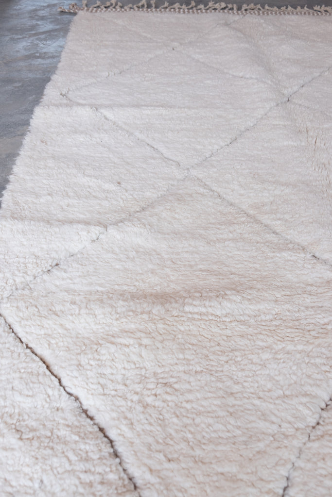 New handmade contemporary neutral 100% wool rug cream in colour